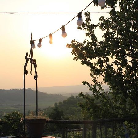 Vo Agriturismo La Rocciaヴィラ エクステリア 写真