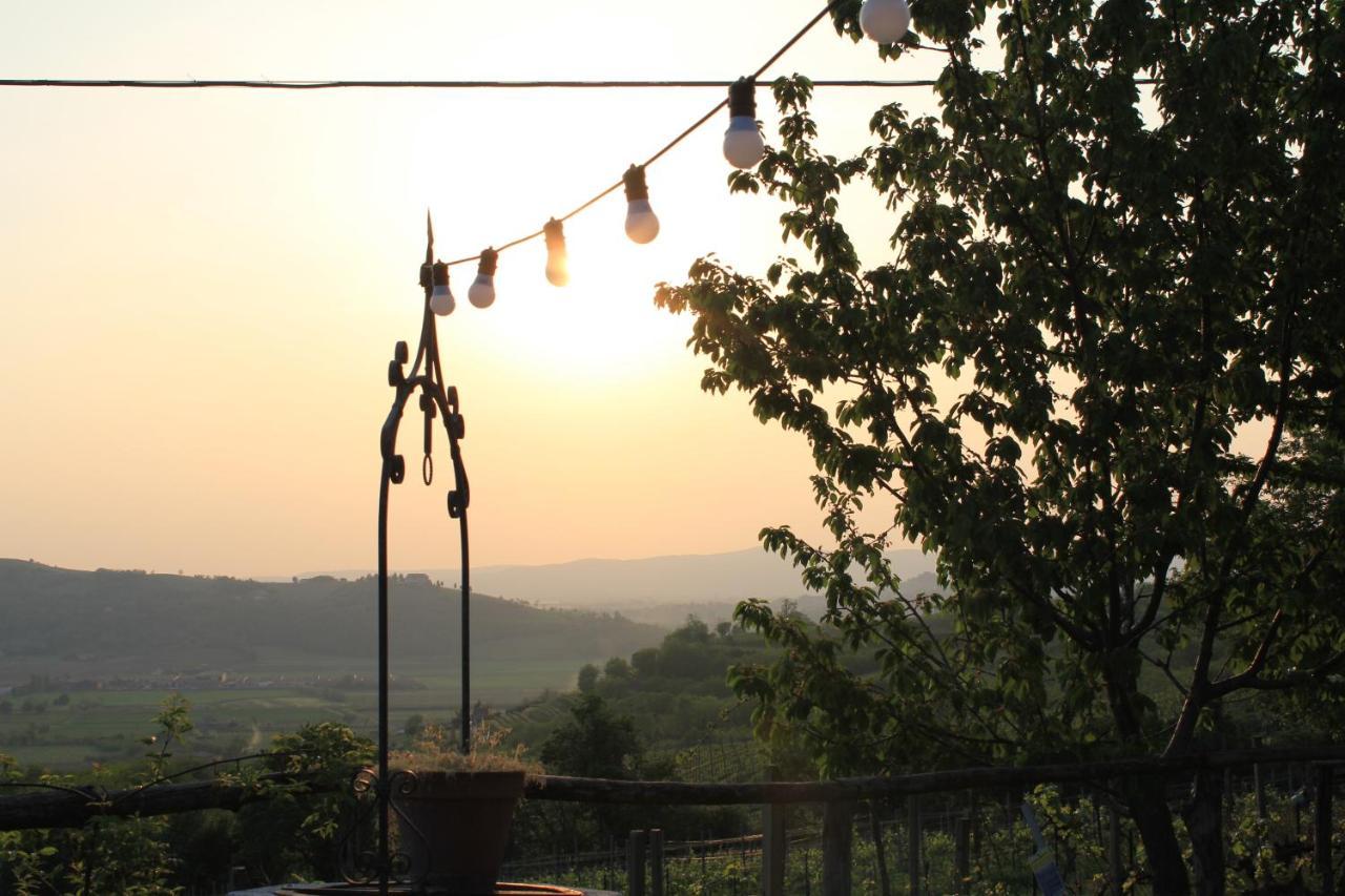 Vo Agriturismo La Rocciaヴィラ エクステリア 写真