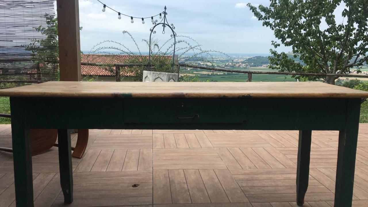 Vo Agriturismo La Rocciaヴィラ エクステリア 写真